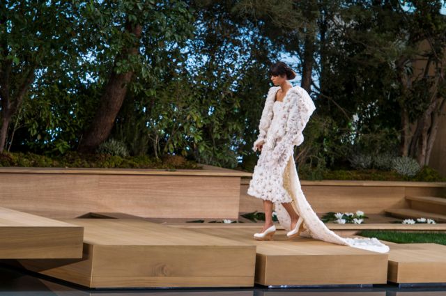 Haute Couture, Παρίσι: οι γαμήλιες δημιουργίες που ξεχώρισαν